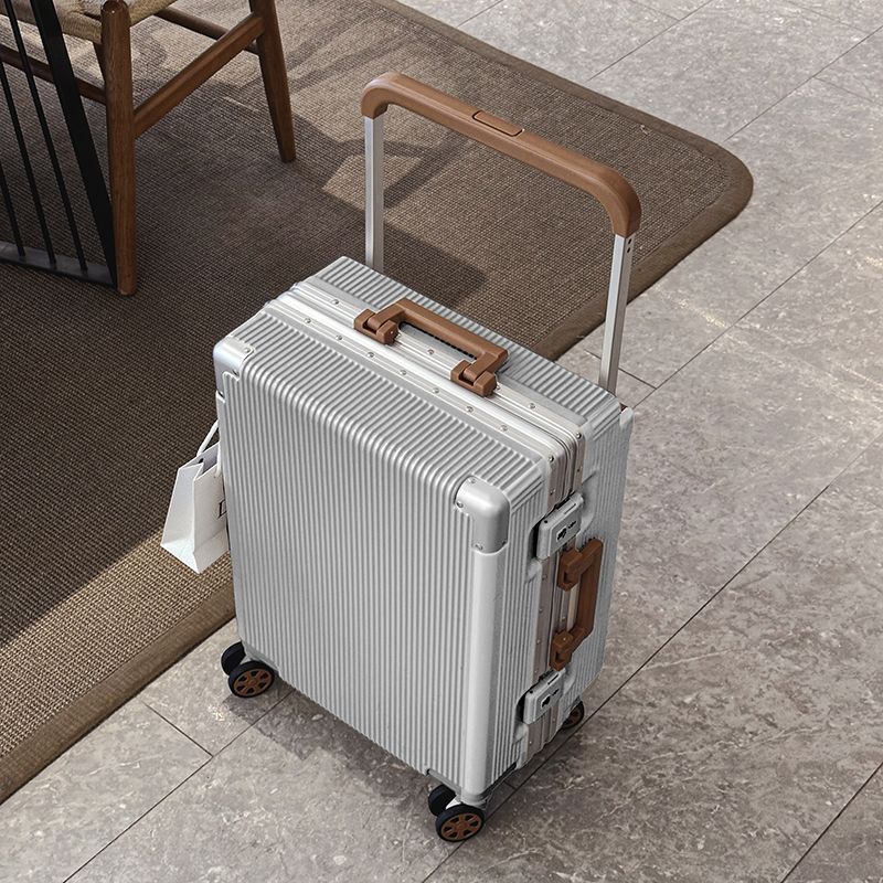 Nuova Valigia Trolley Larga di - Aluminum Frame Carry On Luggage recensione e prezzo