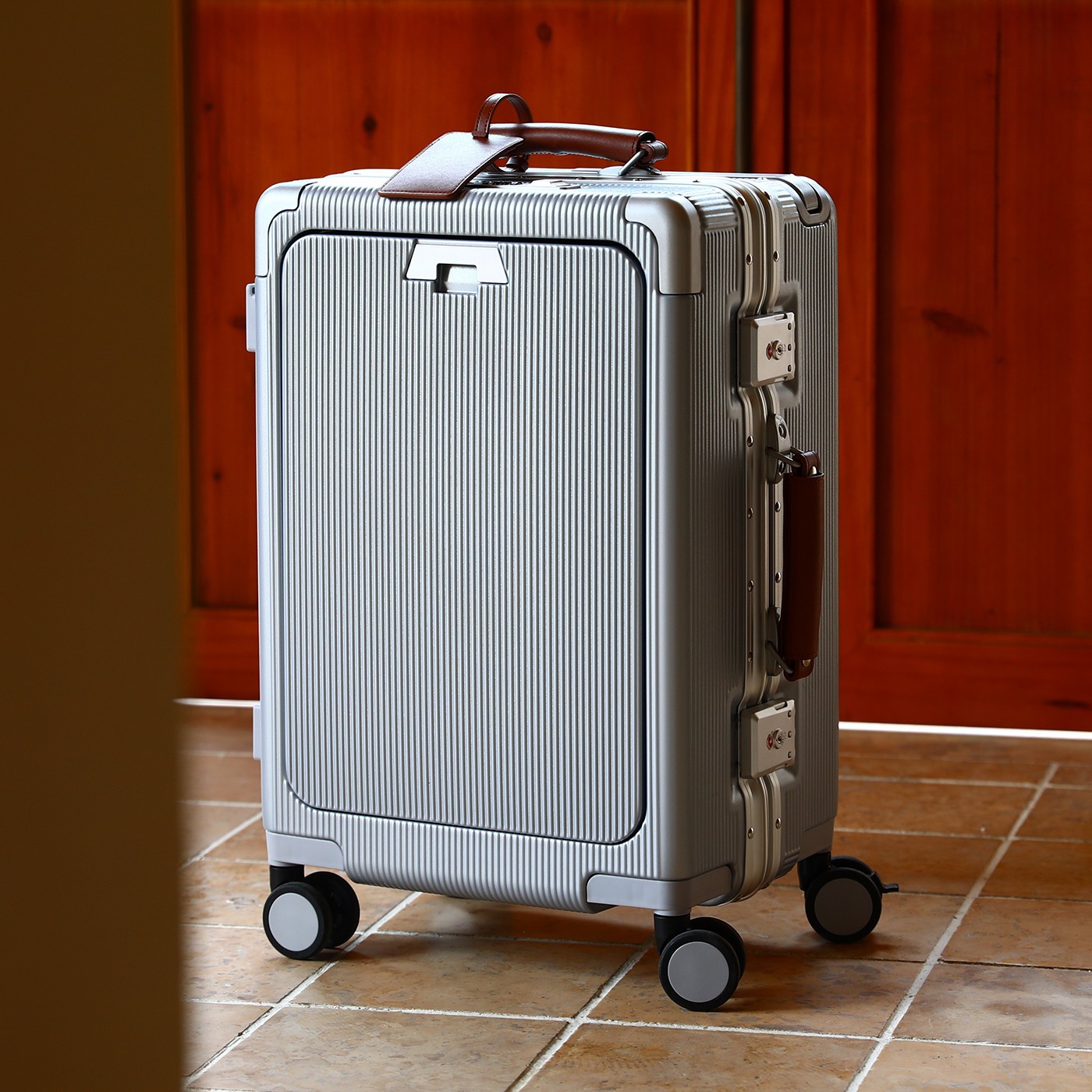 Valigia trolley con telaio in  - Aluminum Frame Carry On Luggage recensione e prezzo